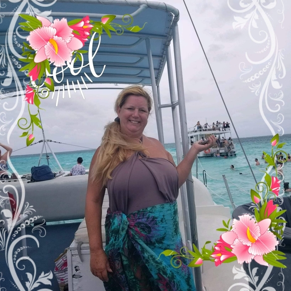 Meet your Posher, Kellie - Picture 1 of 1